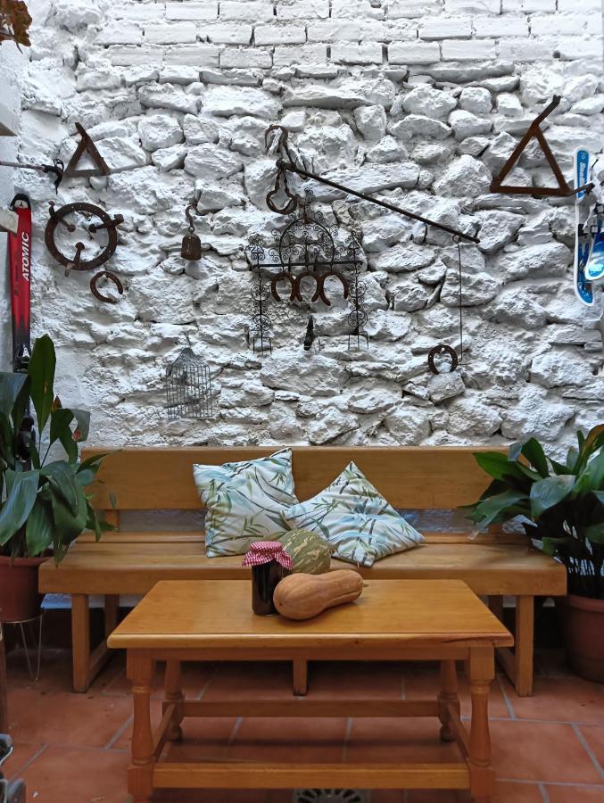 La Casa De La Plaza Apartment เกวคาร์-เซียร์รา ภายนอก รูปภาพ