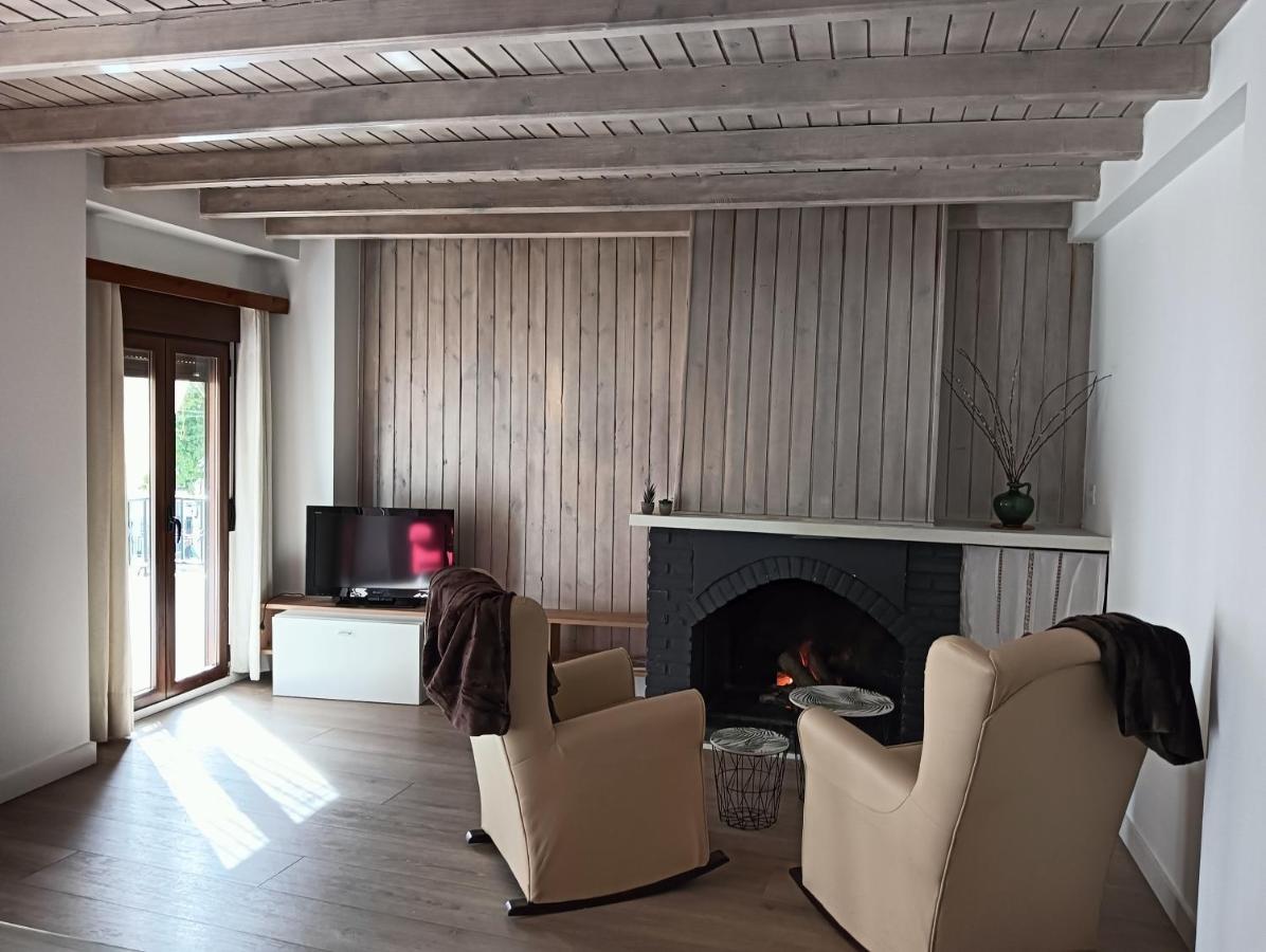 La Casa De La Plaza Apartment เกวคาร์-เซียร์รา ภายนอก รูปภาพ