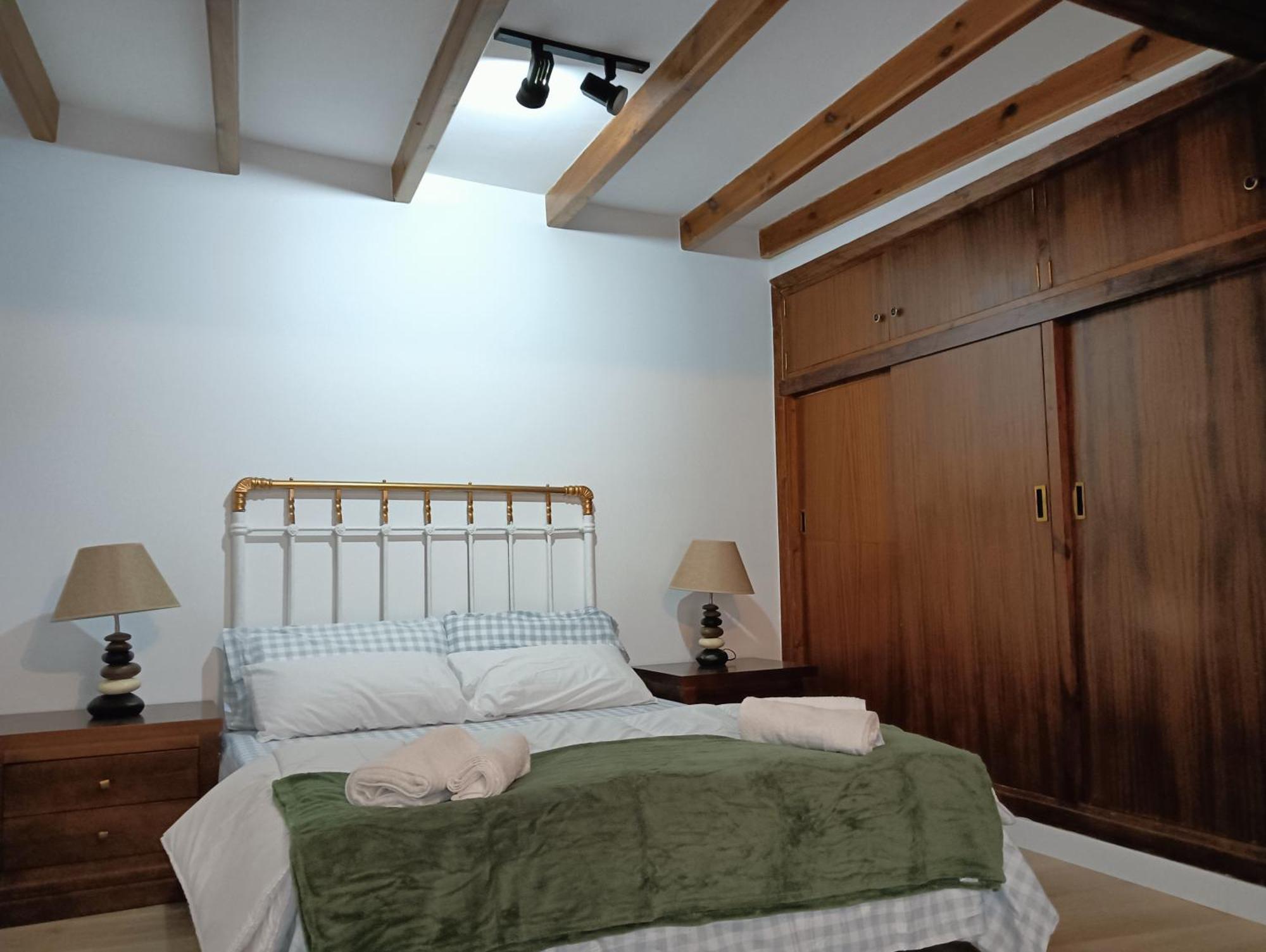 La Casa De La Plaza Apartment เกวคาร์-เซียร์รา ภายนอก รูปภาพ