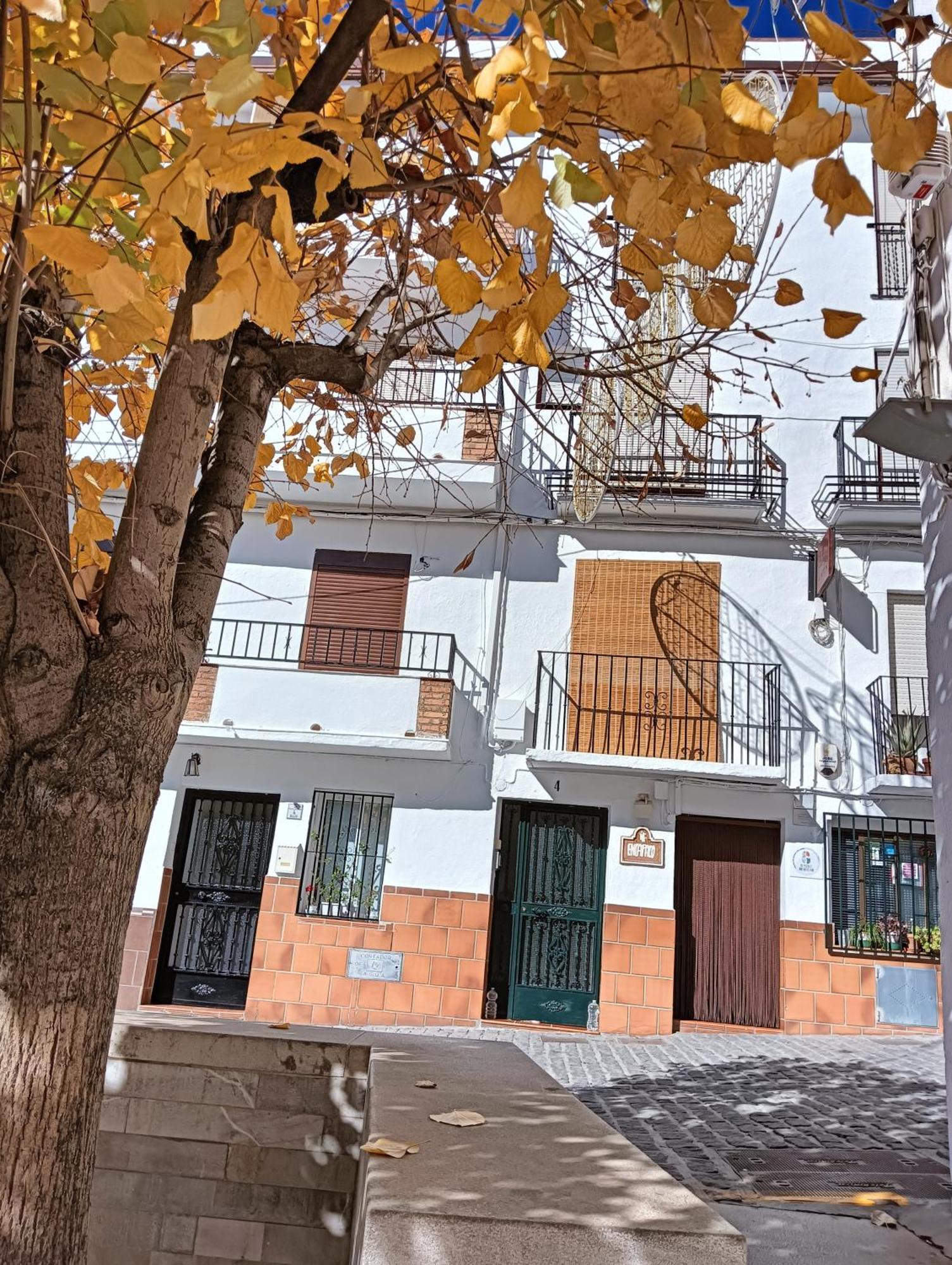 La Casa De La Plaza Apartment เกวคาร์-เซียร์รา ภายนอก รูปภาพ