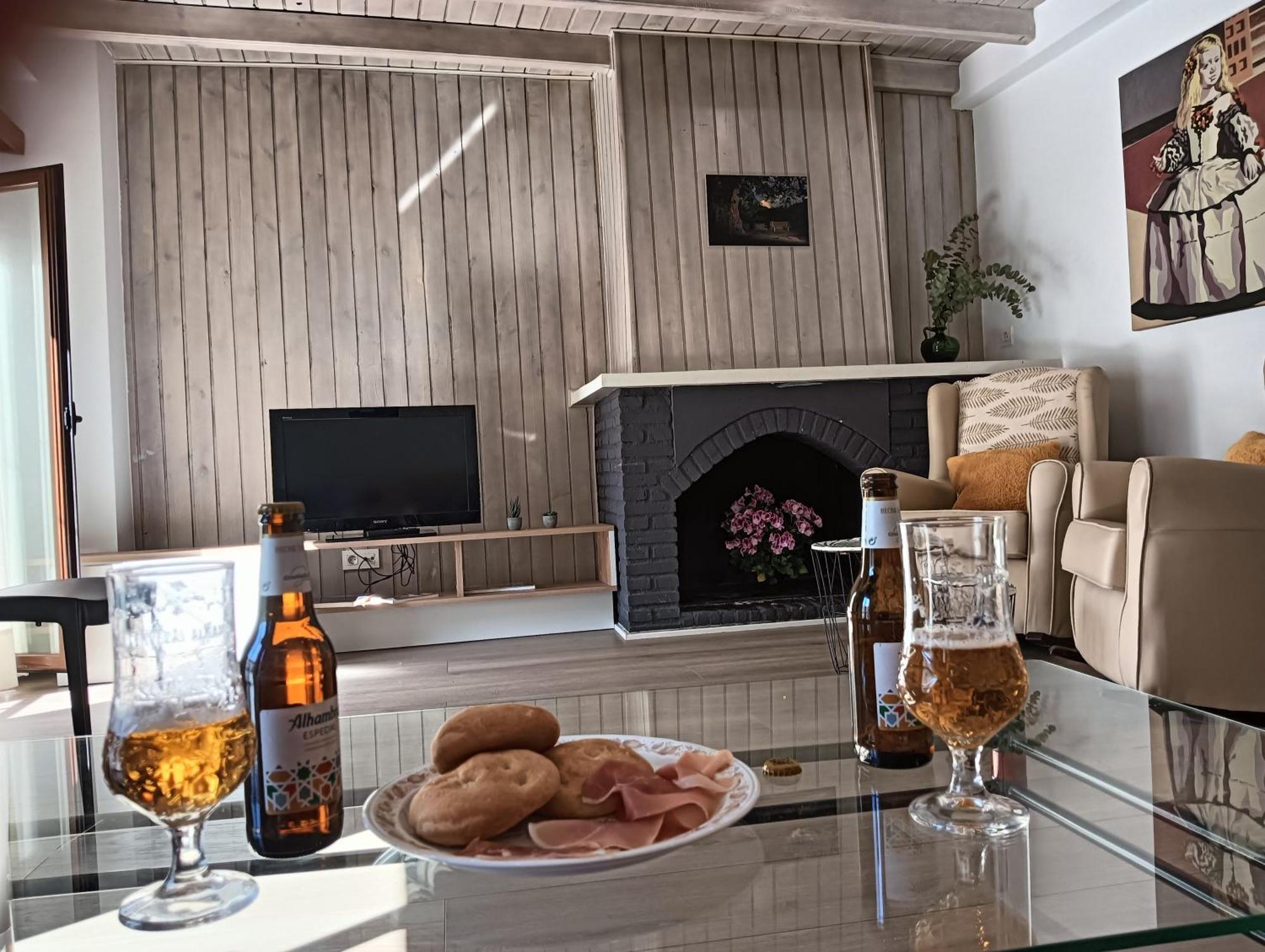 La Casa De La Plaza Apartment เกวคาร์-เซียร์รา ภายนอก รูปภาพ