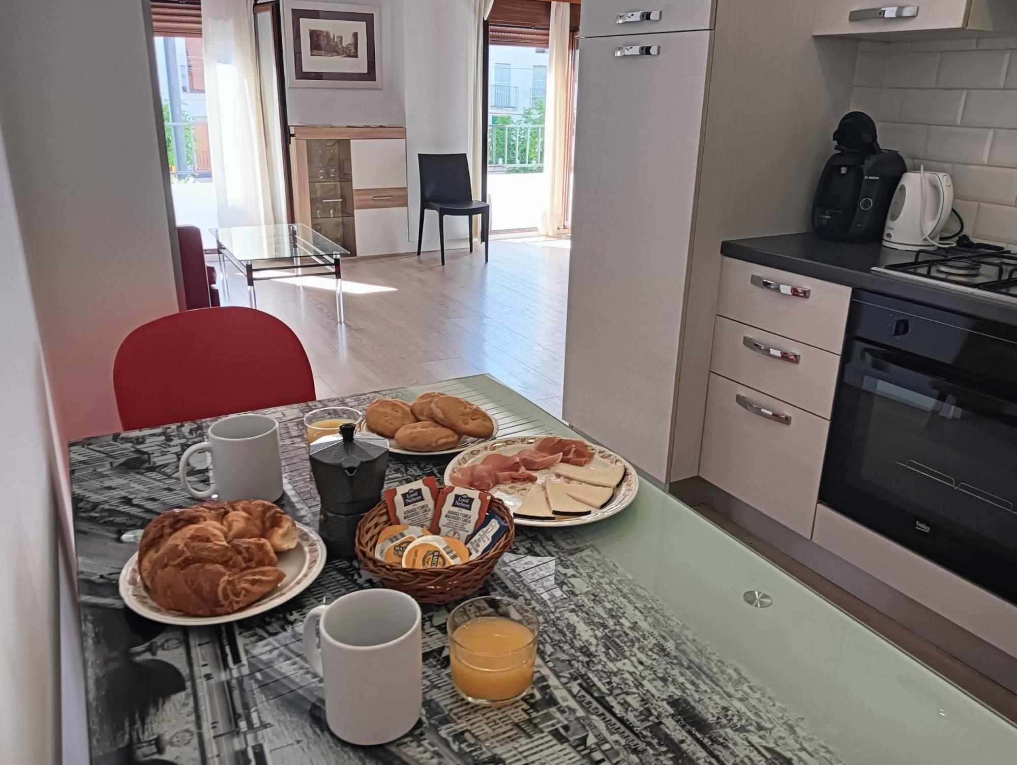 La Casa De La Plaza Apartment เกวคาร์-เซียร์รา ภายนอก รูปภาพ