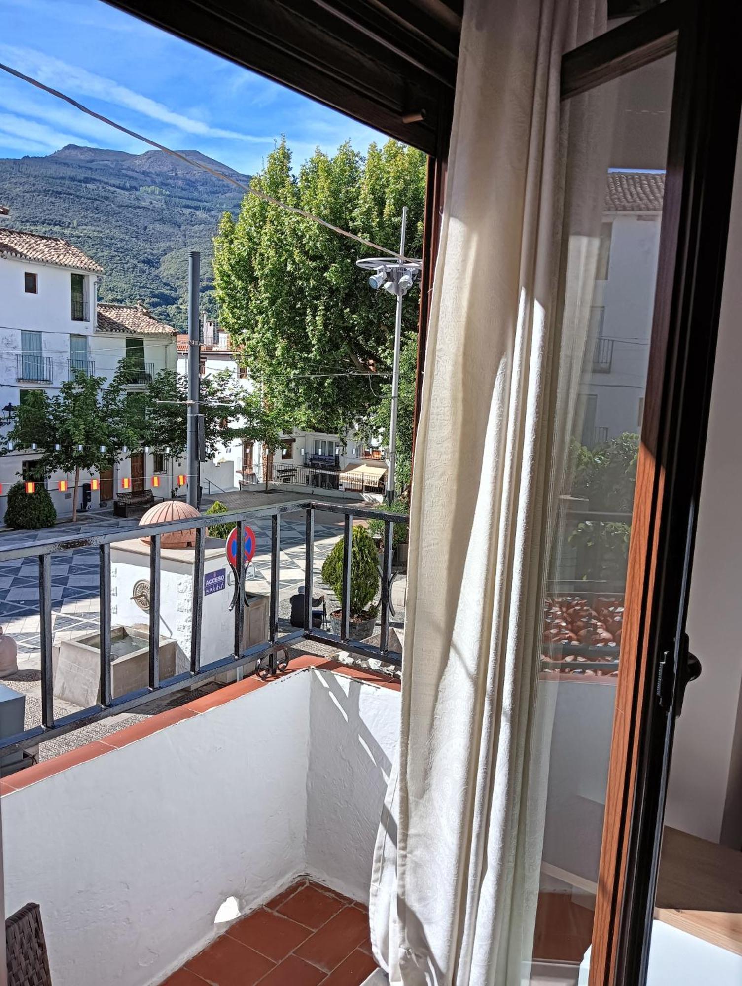 La Casa De La Plaza Apartment เกวคาร์-เซียร์รา ภายนอก รูปภาพ