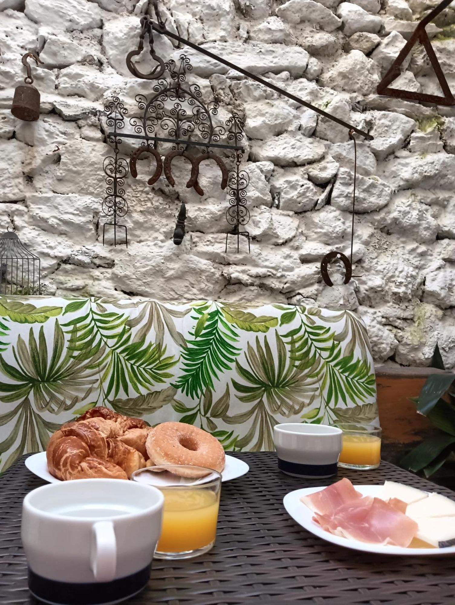 La Casa De La Plaza Apartment เกวคาร์-เซียร์รา ภายนอก รูปภาพ